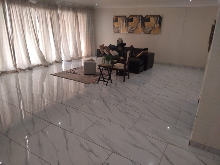 3 Bedroom Property for Sale in La Hoff North West